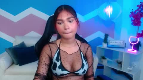 mayli_marie online show from January 7, 11:40 pm