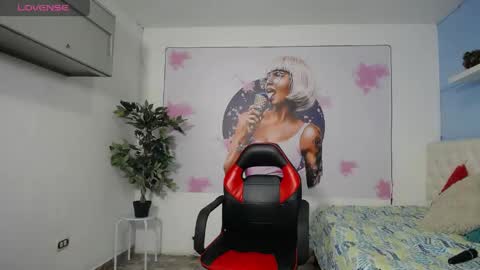 Maylin  online show from April 17, 7:06 pm