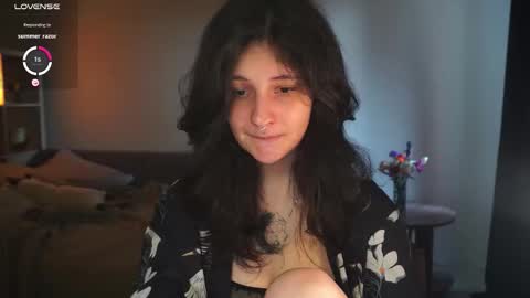 Snapshot of maymary_ chatting on September 30, 6:18 am Mary . online show from September 30, 6:18 am