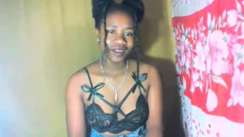 mayrah online show from October 28, 6:06 am