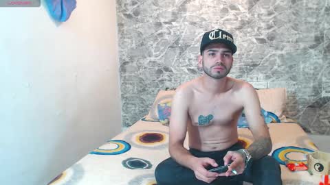 Snapshot of maythedesirelive chatting on October 3, 7:11 pm thonny online show from October 3, 7:11 pm