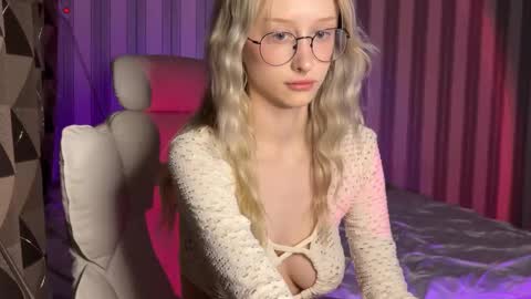 mayvi_cold online show from March 10, 10:02 pm