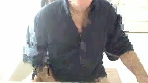 Snapshot of mbeastie chatting on January 8, 4:00 pm Beastie online show from January 8, 4:00 pm