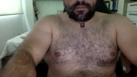 Snapshot of mbotve chatting on October 16, 5:03 pm VzlaMan online show from October 16, 5:03 pm