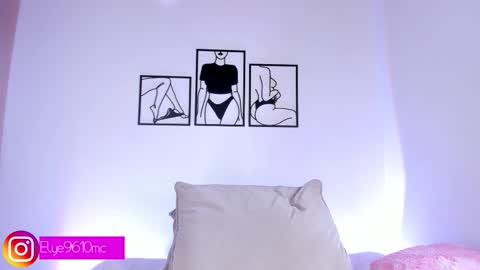 Ellie online show from February 17, 9:21 pm