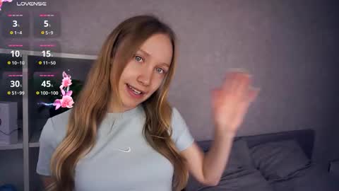 Snapshot of mckenziedyen chatting on November 10, 6:56 am Mary online show from November 10, 6:56 am