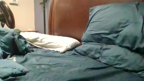 Snapshot of me_likey88 chatting on October 26, 1:33 am yung n hung online show from October 26, 1:33 am