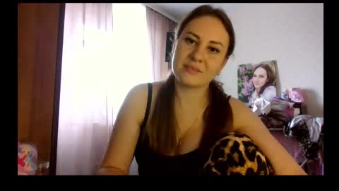meadoweyes_ online show from October 7, 9:50 am