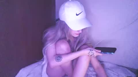 meadowmoon3 online show from March 29, 7:30 am