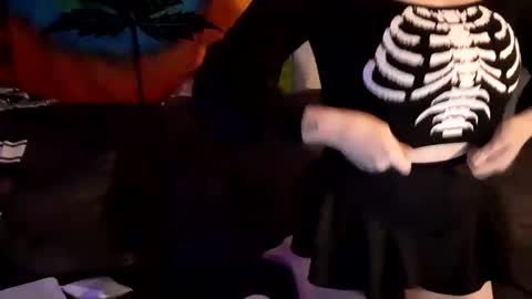 Snapshot of meateater7455 chatting on September 28, 1:00 am meateater7455 online show from September 28, 1:00 am