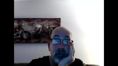 Snapshot of meathome3 chatting on January 28, 3:47 am me at home online show from January 28, 3:47 am