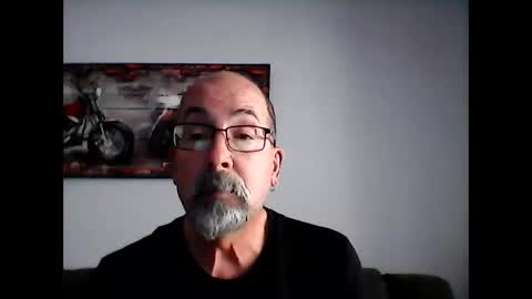 Snapshot of meathome3 chatting on February 4, 7:33 pm me at home online show from February 4, 7:33 pm