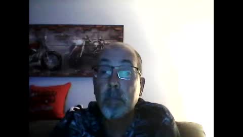 Snapshot of meathome3 chatting on October 15, 2:55 am me at home online show from October 15, 2:55 am