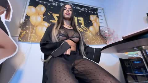 Snapshot of meclarityxxx chatting on November 18, 7:40 pm online show from November 18, 7:40 pm