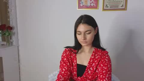 Snapshot of medina_andress chatting on March 2, 2:10 pm Dina online show from March 2, 2:10 pm