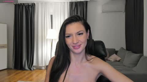 Snapshot of medussaeyes chatting on January 25, 2:26 am MedussaEyes online show from January 25, 2:26 am