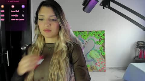 Snapshot of meduza_sexy_caramel chatting on December 19, 4:57 pm Baio online show from December 19, 4:57 pm