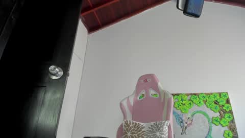 Snapshot of meduza_sexy_caramel chatting on December 20, 4:36 pm Baio online show from December 20, 4:36 pm