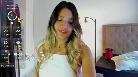 Snapshot of meduza_sexy_caramel chatting on March 8, 3:56 pm Baio online show from March 8, 3:56 pm