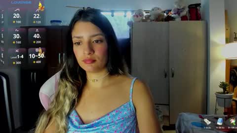 Snapshot of meduza_sexy_caramel chatting on November 19, 12:27 pm Baio online show from November 19, 12:27 pm