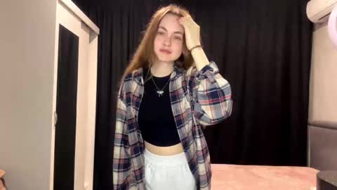 Snapshot of meehunte chatting on November 26, 3:13 pm Olivia online show from November 26, 3:13 pm