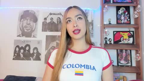 Snapshot of meeowlody chatting on November 22, 10:42 pm Emily online show from November 22, 10:42 pm