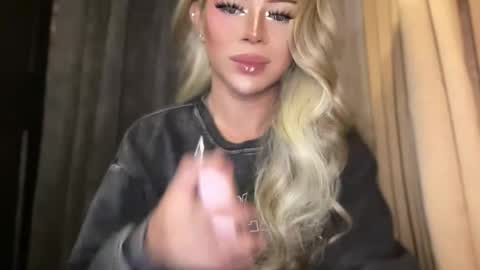 GODDESS OF ALL GODDESSES online show from January 19, 3:32 am