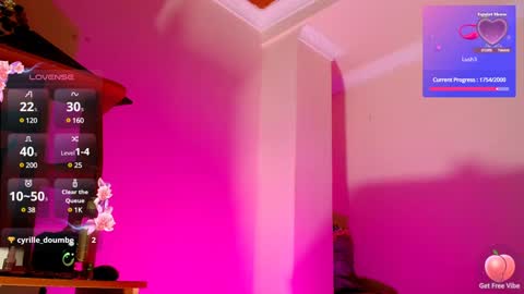 Snapshot of megan_7777 chatting on January 28, 11:17 pm megan_7777 online show from January 28, 11:17 pm