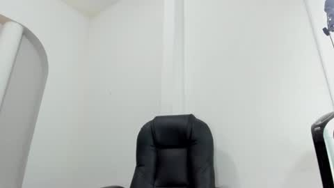 megan__monroe online show from December 3, 9:46 pm