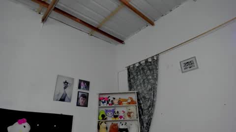 Snapshot of megan_and_clohe chatting on November 25, 5:57 pm M E G A N online show from November 25, 5:57 pm