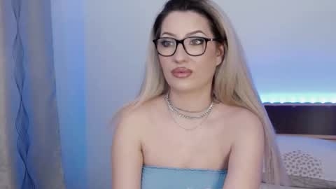 Megan Blazee  online show from February 15, 11:14 pm