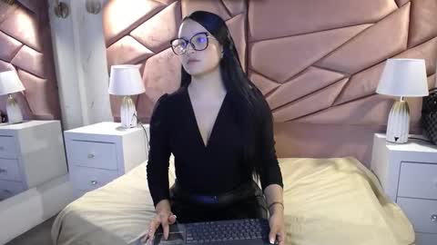 Snapshot of megan_blue5 chatting on October 8, 6:49 pm Megan3 online show from October 8, 6:49 pm