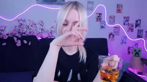 Megan and Anna online show from January 17, 5:49 pm