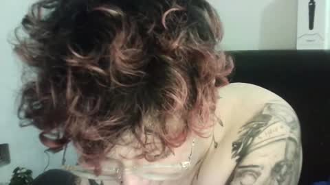 Megan and sophi online show from February 2, 10:02 am