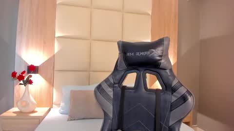 MEGAN COOPER online show from October 21, 2:23 am