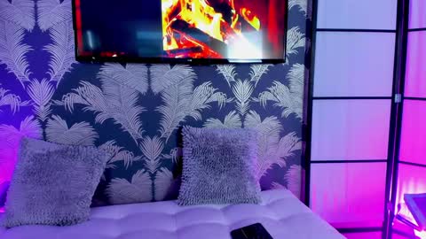 Carolina Paez online show from February 1, 7:13 pm