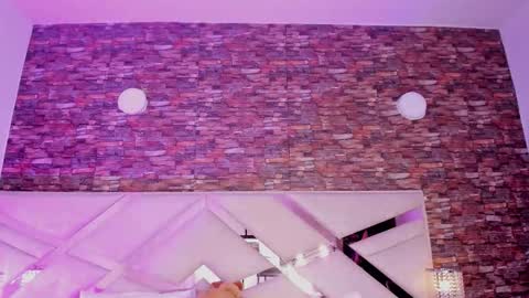 Snapshot of megan_devon chatting on November 7, 12:05 pm online show from November 7, 12:05 pm