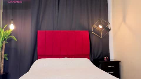 Snapshot of megan_do_santos chatting on October 22, 2:12 am megan do santos online show from October 22, 2:12 am