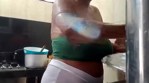 Snapshot of megan_greyxx chatting on November 17, 6:14 pm megan_greyxx online show from November 17, 6:14 pm