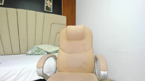 Megan online show from September 23, 3:31 am