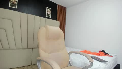 Megan online show from October 10, 2:54 am