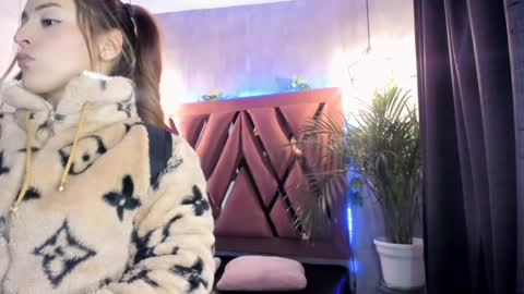 Snapshot of megan_inked_ chatting on January 3, 2:10 am online show from January 3, 2:10 am