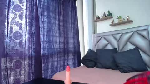 Snapshot of megan_n chatting on February 19, 3:38 pm MEGAN online show from February 19, 3:38 pm