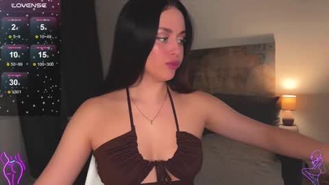 Snapshot of megan_nilson chatting on February 23, 5:18 pm Megan online show from February 23, 5:18 pm