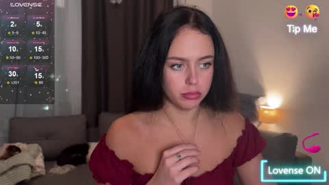 Snapshot of megan_nilson chatting on November 5, 8:20 pm Megan online show from November 5, 8:20 pm