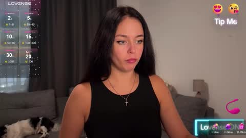 Snapshot of megan_nilson chatting on November 15, 1:40 pm Megan online show from November 15, 1:40 pm