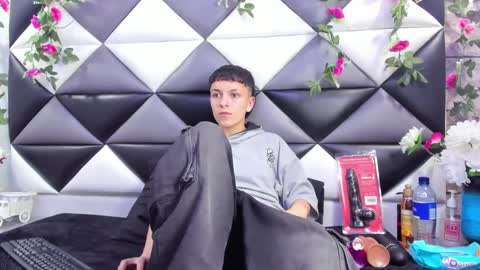 Snapshot of megan_thompsonn_ chatting on September 27, 2:38 am megan_thompsonn_ online show from September 27, 2:38 am