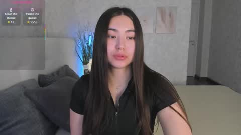 Megan online show from December 3, 9:29 am