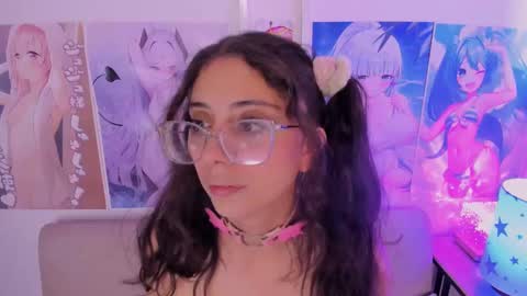 Snapshot of megan_yagami chatting on February 6, 12:05 pm Megan online show from February 6, 12:05 pm