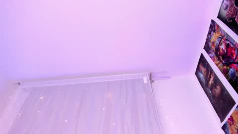 Snapshot of megan_yagami chatting on November 17, 12:16 am Megan online show from November 17, 12:16 am